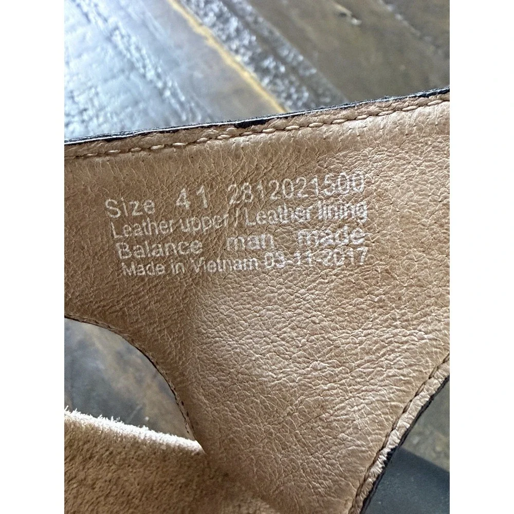 Dansko step into